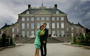 APELDOORN â€“ Prins Pieter Christiaan en Anita van Eijk zijn donderdagmiddag op Paleis Het Loo voor de wet getrouwd. Zaterdag is de kerkelijke bevestiging in de Grote Kerk van Noordwijk. Foto ANP