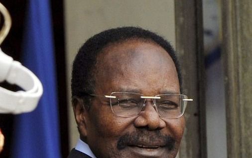 MADRID – De president van Gabon, Omar Bongo, is in een ziekenhuis in Barcelona aan een hartstilstand overleden. De Gabonese premier Jean Eyeghe Ndong heeft dit maandag in Spanje meegedeeld. Bongo was 73. Foto EPA