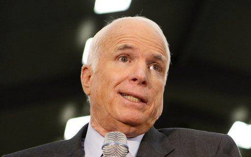 WASHINGTON (ANP/AFP) – De Republikeinse presidentskandidaat John McCain heeft hard uitgehaald naar Barack Obama. In een gesprek met conservatieve bloggers noemde hij zijn mogelijke tegenstrever de lievelingskandidaat van Hamas. Foto EPA