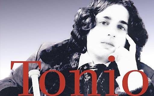 Van der Heijden schrijft requiemroman voor verongelukte zoon Tonio