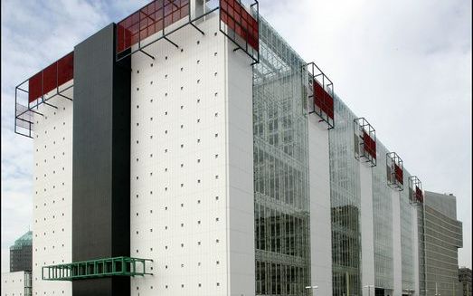 Verkeer en Waterstaat zal verhuizen naar het gebouw van VROM (foto). Foto ANP