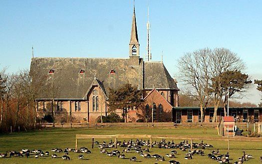 De Clemenskerk in Nes op Ameland brandde op 5 februari bijna volledig af. beeld Wikimedia