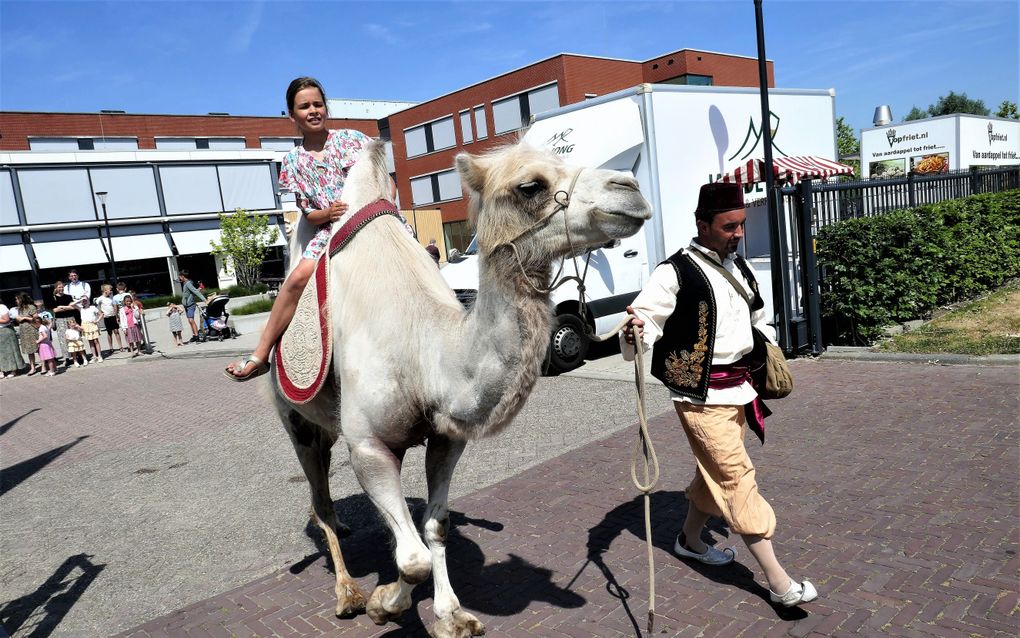 Stichting Ismaël hield zaterdag haar eerste familiedag. De bijeenkomst trok ongeveer driehonderd bezoekers naar het gebouw van het Gomarus College in Gorinchem. beeld Jan van Reenen