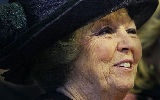 APELDOORN - Reformatorische christenen moeten voorzichtig zijn met het oordelen over het geloofsleven van koningin Beatrix en haar familie. Foto ANP