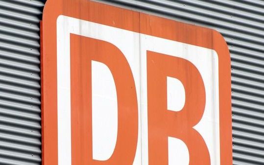 BERLIJN (ANP/AFP) – De Duitse spoorwegmaatschappij Deutsche Bahn (DB) gaat minder Engelstalige termen gebruiken omdat de Duitse reizigers die niet zouden begrijpen. Dat zei een woordvoerder dinsdag. Foto EPA