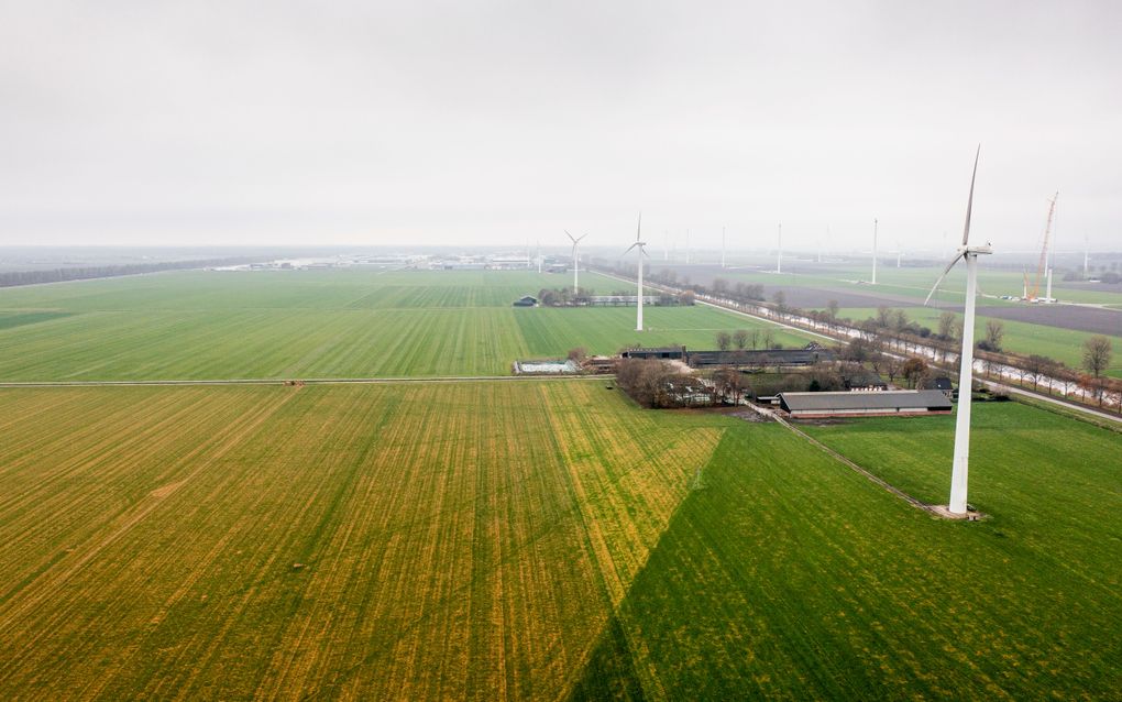 Dronefoto van de locatie waar Meta, het moederbedrijf van Facebook, Whatsapp, Instagram en Messenger, mogelijk een datacenter wil bouwen in de gemeente Zeewolde. beeld ANP, Sem van der Wal 