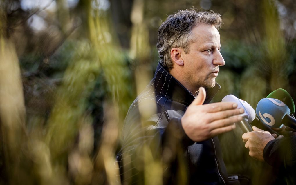 Bart Kemp (Agractie) staat de pers te woord na afloop van een overleg over het landbouwakkoord. beeld ANP, Sem van der Wal