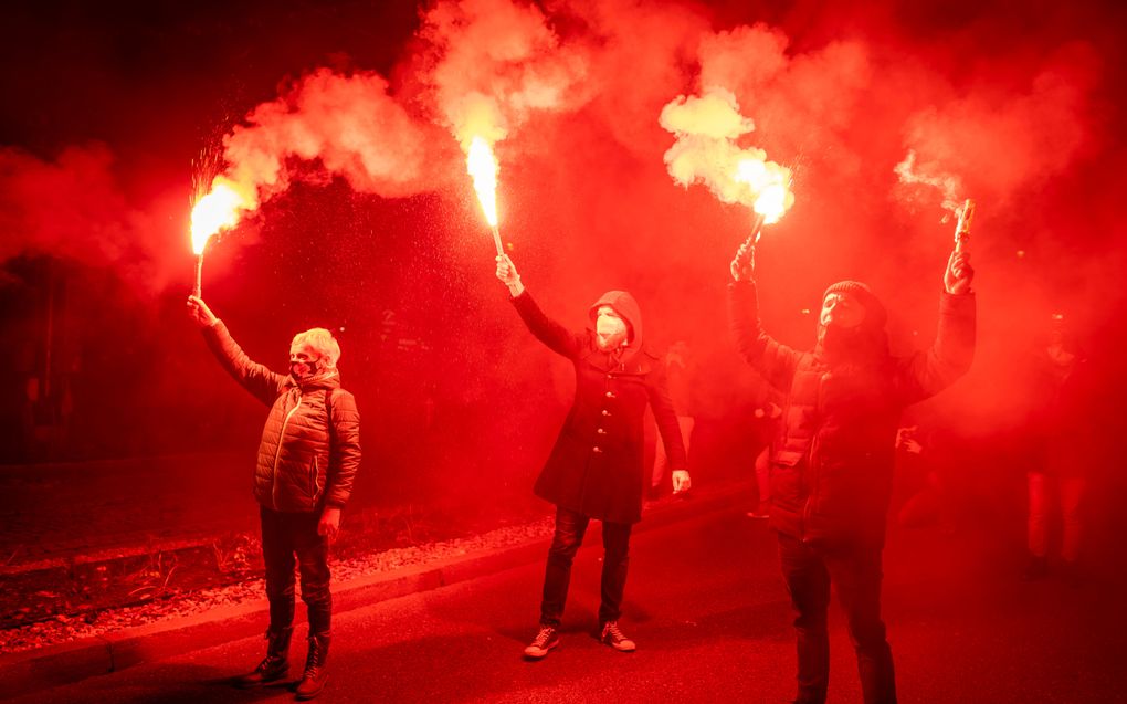 Poolse demonstranten gingen eerder deze maand ook de straat op tegen de abortuswetgeving. beeld AFP, Wojtek Radwanski