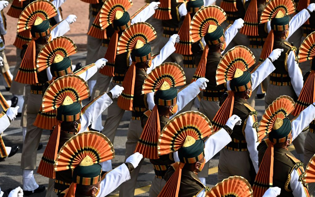 Soldaten marcheren tijdens de militaire parade. beeld AFP, Jewel Samad