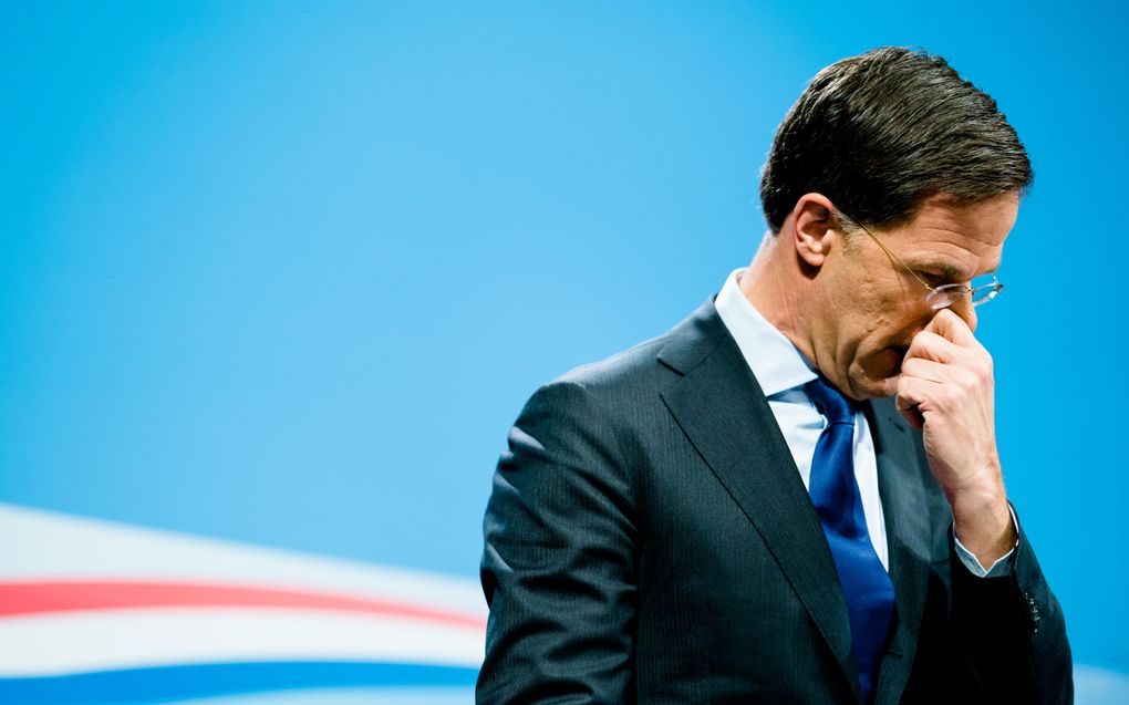 Premier Rutte tijdens de persconferentie. beeld ANP