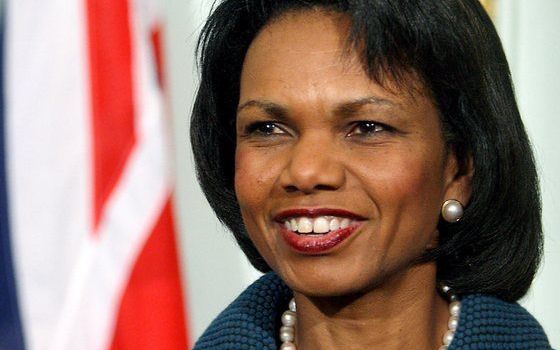 BRUSSEL - De Amerikaanse minister van Buitenlandse Zaken, Condoleezza Rice, liet zich dinsdag enthousiast uit over de NAVO na afloop van overleg met haar collega’s. Foto EPA