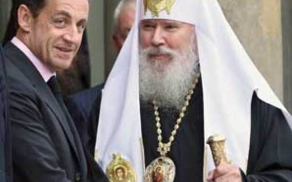 De Russische patriarch Aleksej II (r.) is vrijdag overleden. Foto EPA