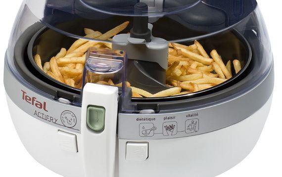 De Actifry is de eerste multicooker waarin je patat kunt bakken zonder frituurvet. Foto Tefal.