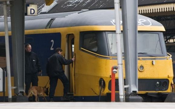 Behandeling voor 'nepterrorist' in trein. Foto ANP