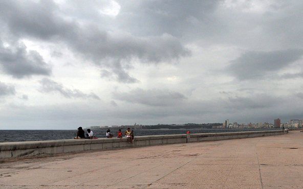 MIAMI - Wervelstorm Paloma is inmiddels uitgegroeid tot een zware orkaan. Foto EPA