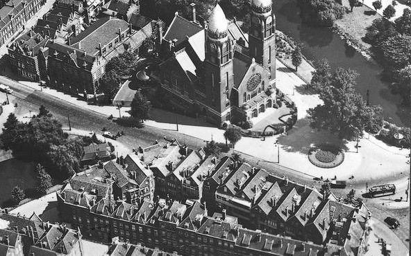 De voormalige Koninginnekerk in Rotterdam. „Degenen die deze kerk kenden, vinden het zonde dat dit baken is gesloopt”, aldus een deelnemer aan het BurgerPanelRotterdam. Foto RD