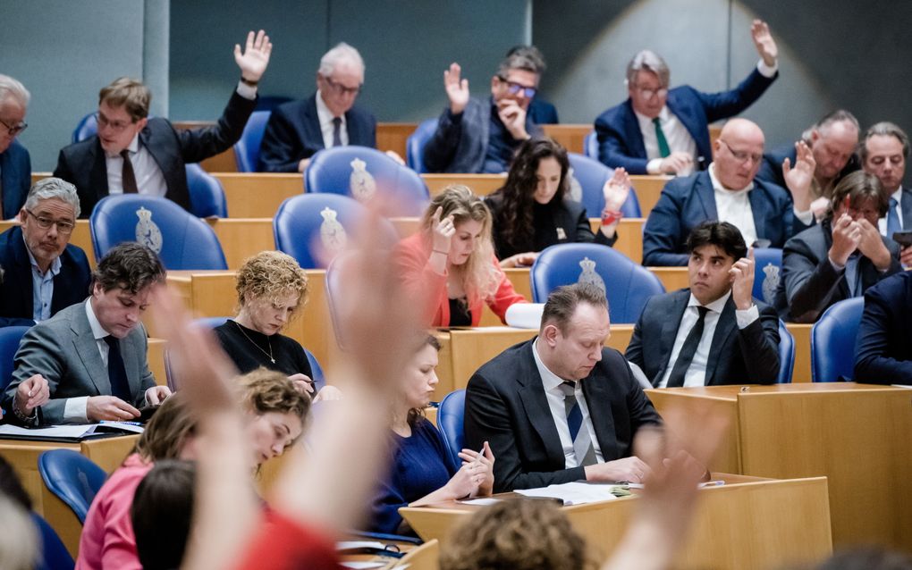 De Tweede Kamer stemde een jaar geleden voor de afbouw van de salderingsregeling. Dinsdag is de Eerste Kamer aan zet. beeld ANP, Bart Maat