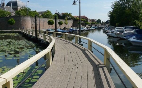 Stadsgezicht van Leerdam. De gemeenten Leerdam, Giessenlanden en Zederik aarzelen over een samenwerking. Foto G. Lanting