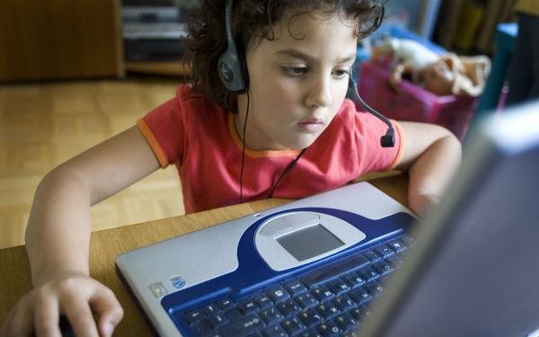 Twee derde kinderen ontevreden over internet. Foto ANP