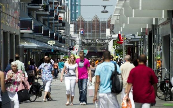 Lobbyclubs voeren druk op om koopzondag. Foto ANP