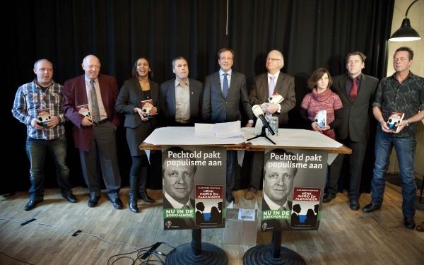 Pechtold presenteert boek. Foto ANP