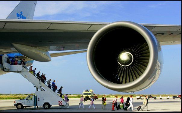 Een KLM-toestel op Hato airport, Curacao. Foto ANP