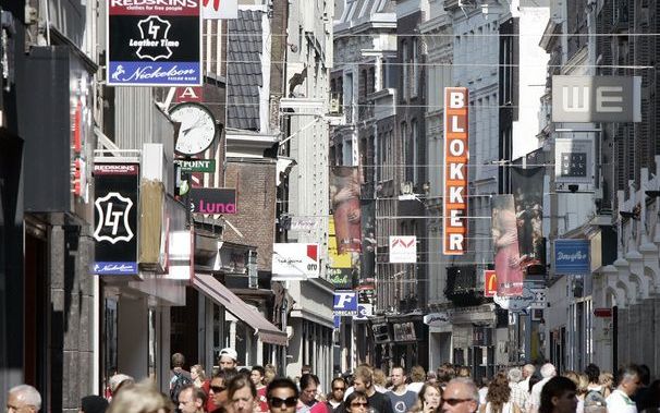 De wekelijkse zondagsopenstelling in Amsterdam-Noord moet binnen een maand worden beëindigd. Dat heeft de Haagse voorzieningenrechter van het College van Beroep voor het bedrijfsleven (CBB) vanmorgen bepaald. Foto ANP