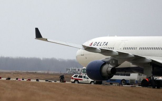 Het vliegtuig waarop een man een aanslag wilde plegen na aankomst in Detroit. Foto EPA