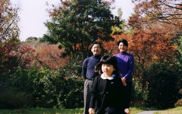 De Japanse prinses Aiko met haar ouders. Foto EPA