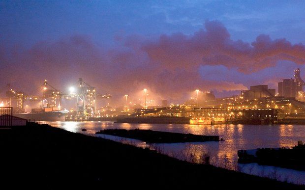 IJMUIDEN - De Corus-fabriek in IJmuiden. Foto EPA