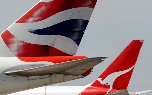 Een toestel van British Airways heeft vrijdagavond een noodlanding gemaakt in Londen. Foto EPA