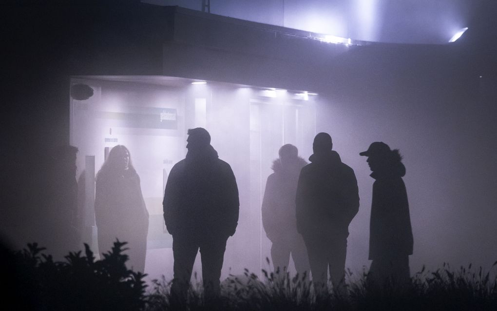 De voorbeelden illustreren dat er bij dit soort onlusten, ook buiten Staphorst en Urk, meer aan de hand is. beeld ANP, Ramon van Flymen