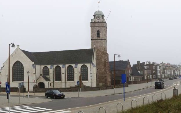 De Andreaskerk, plaatselijk vooral bekend als Oude of Witte Kerk, is een monument uit de zeventiende eeuw. De kerk is sindsdien de stille getuige van alle ups en downs van Katwijk. Volgens critici zit Katwijk momenteel in een neergaande fase. Door de geme