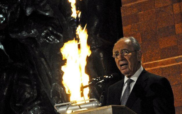 President Shimon Peres tijdens zijn toespraak bj de holocaust herdenking. Foto EPA