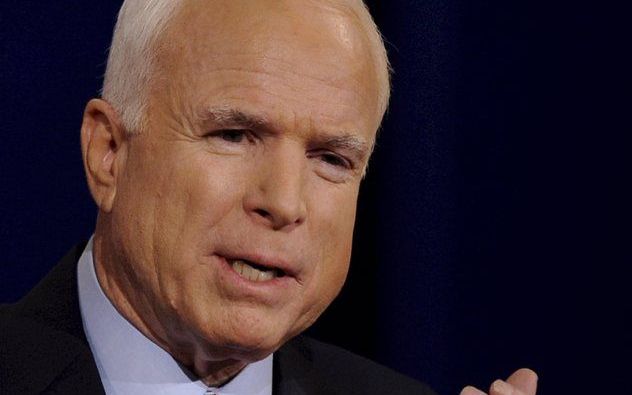 De jongere generatie evangelicalen is sceptischer over de republikeinse presidentskandidaat John McCain dan de oudere. Bijna driekwart van de evangelicalen van 30 jaar en ouder is van plan om op McCain te stemmen. Bij de jonge evangelicalen is dit 62 proc