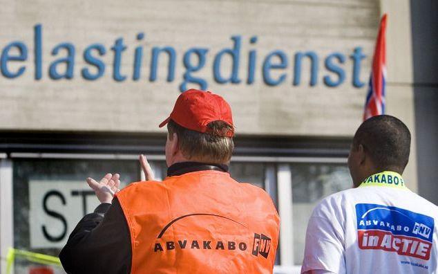 DEN HAAG - De Belastingdienst heeft opnieuw fouten gemaakt. Zeker 8000 mensen hebben een onjuiste beschikking gekregen over de zorg- of huurtoeslag die zij in 2006 ontvingen. Foto ANP