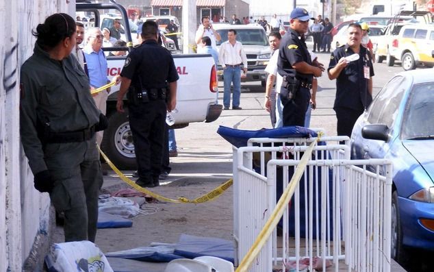 MEXICO-STAD – Door een brand in een kinderdagverblijf in Mexico zijn vrijdag zeker 29 kinderen om het leven gekomen. De slachtoffertjes variëren in leeftijd van drie maanden tot twee jaar. Foto EPA