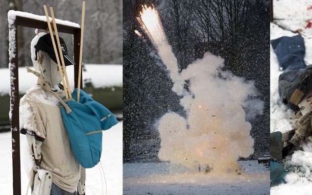 Van den Dop: Het zijn wandelende bommen, zeker als de rugzak is gevuld met illegaal zwaar vuurwerk. Een rotje dat in de rugzak wordt gegooid, een verdwaalde vuurpijl, het kan zomaar gebeuren. Foto ANP