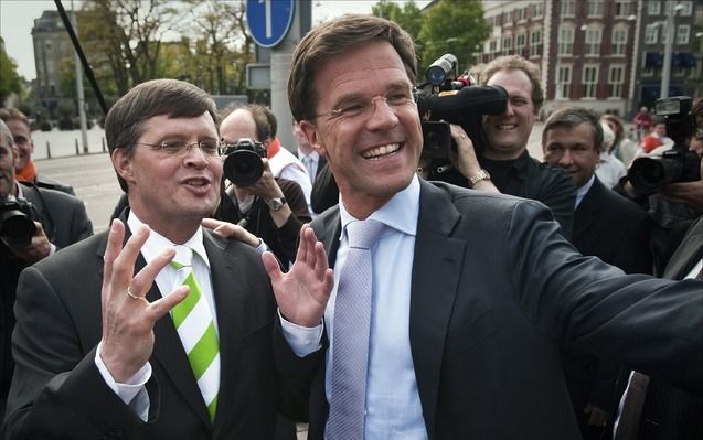 Rutte en Balkenende. Foto EPA