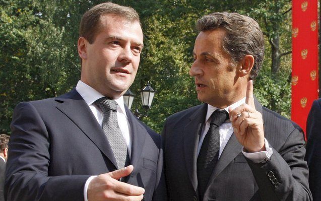 De Russische president Dmitri Medvedev hier samen met zijn Franse ambtgenoot Nicolas Sarkozy. Foto EPA