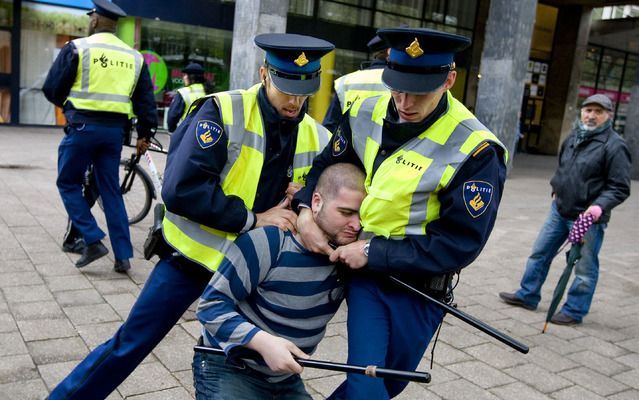 ROTTERDAM - Arrestaties bij de 1-meidemonstratie zaterdag. Foto ANP