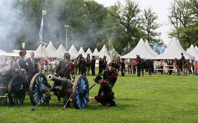 Woensdagmorgen ging met een kanonsschot de gezinsbeurs Naar Buiten van start. Foto's RD, Anton Dommerholt