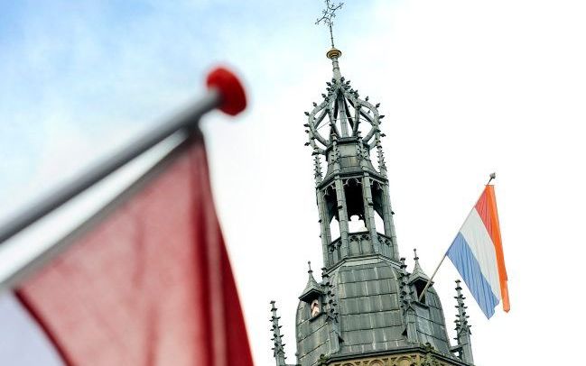 De Cunerakerk in Rhenen. Mogelijk komt er geen extra strook over de Rijnbrug bij de stad. beeld ANP