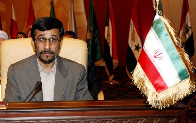 De Iraanse president Mahmud Ahmadinejad heeft excuses gevraagd van de nieuwe Amerikaanse regering voor „misdaden tegen Iran.” foto EPA