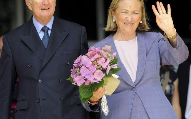 BRUSSEL - De Belgische koning krijgt extra bescherming naar aanleiding van de aanslag in Apeldoorn. Dat gebeurt vooral bij de nationale feestdag op 21 juli, wanneer koning Albert een defilé afneemt in het centrum van Brussel. Foto EPA