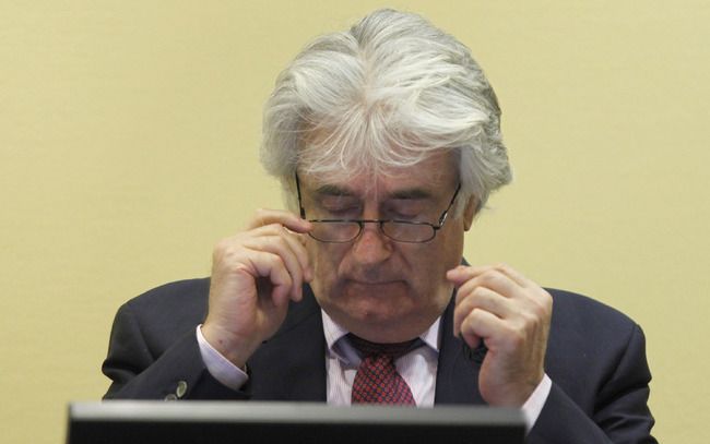 DEN HAAG - Karadzic heeft te weinig tijd om de meer dan 2 miljoen pagina’s van zijn aanklacht door te nemen. Foto ANP