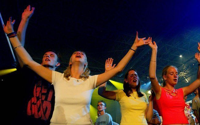 Wereldwijd beschouwt 85 procent van de jongvolwassenen zich als religieus. Op de foto jongeren tijdens de EO-jongerendag. Foto ANP