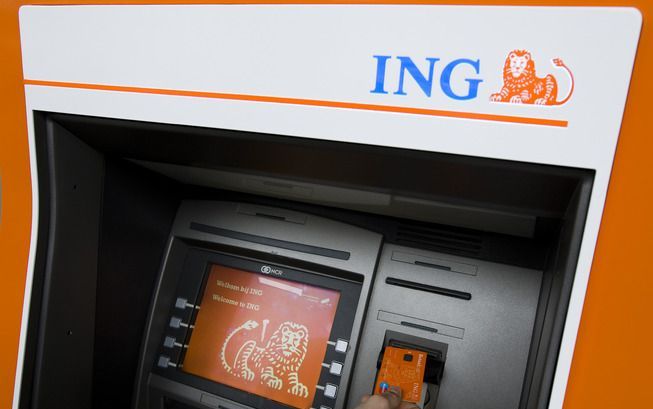 AMSTERDAM – Bankverzekeraar ING is waarschijnlijk in het eerste kwartaal van dit jaar in de verliezen gebleven. Analisten verwachten dat het concern woensdag voor opening van de effectenbeurs in Amsterdam een nettoverlies van ongeveer 450 miljoen euro zal