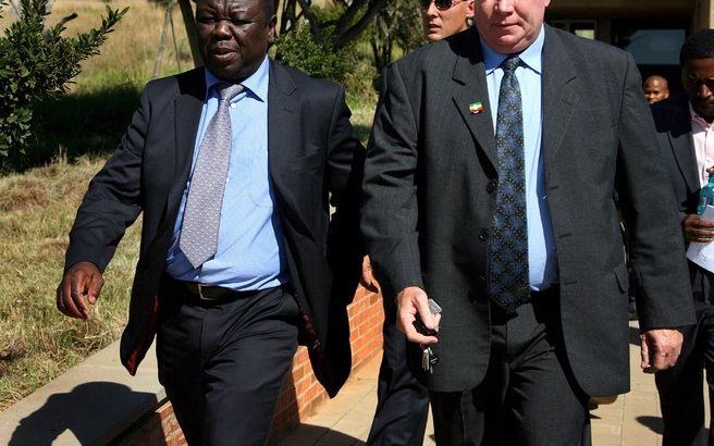 Roy Bennett (rechts) met Morgan Tsvangirai. Foto EPA