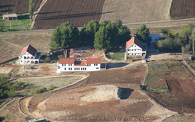 Het weeshuis vanuit de lucht gezien. Foto Village of Hope